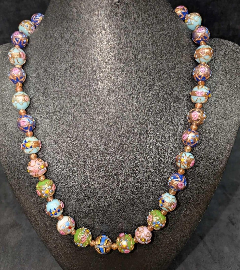 Lot 188: Vintage Italian Murano Colorful Art Glass Bead Necklace GGGGG