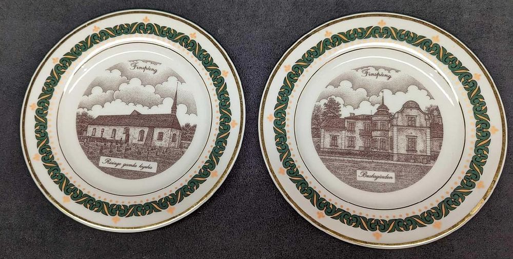 Lot 195: Finspang Sweden Briksgarden & Risinge Gamla Kyrka Plates