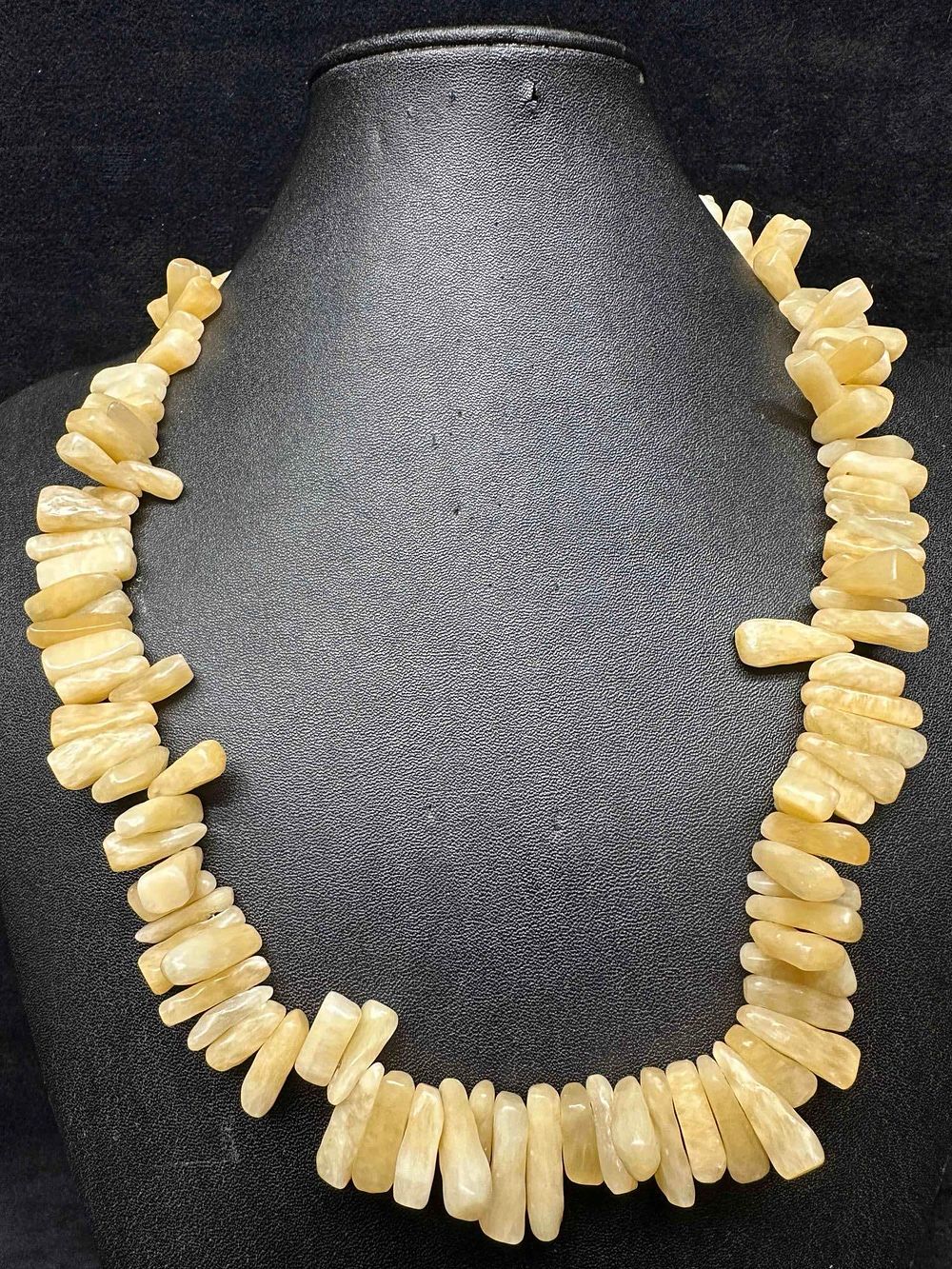 Lot 221: White Shell Coral Style Designed Beaded Long Necklace G51