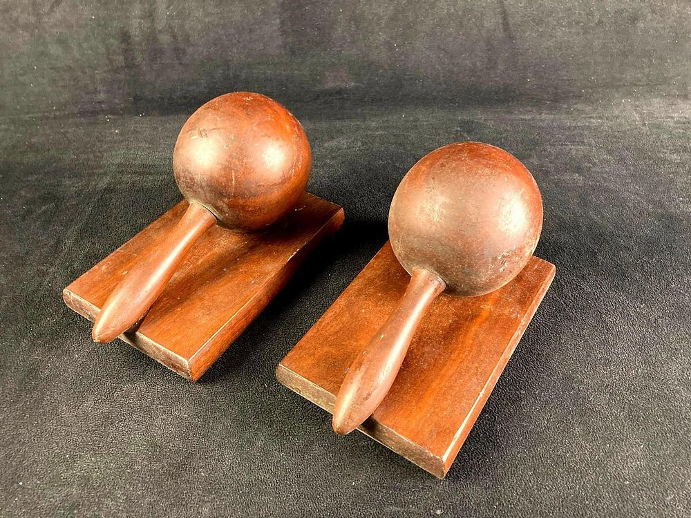 Lot 270: (2) Miraca Bookends