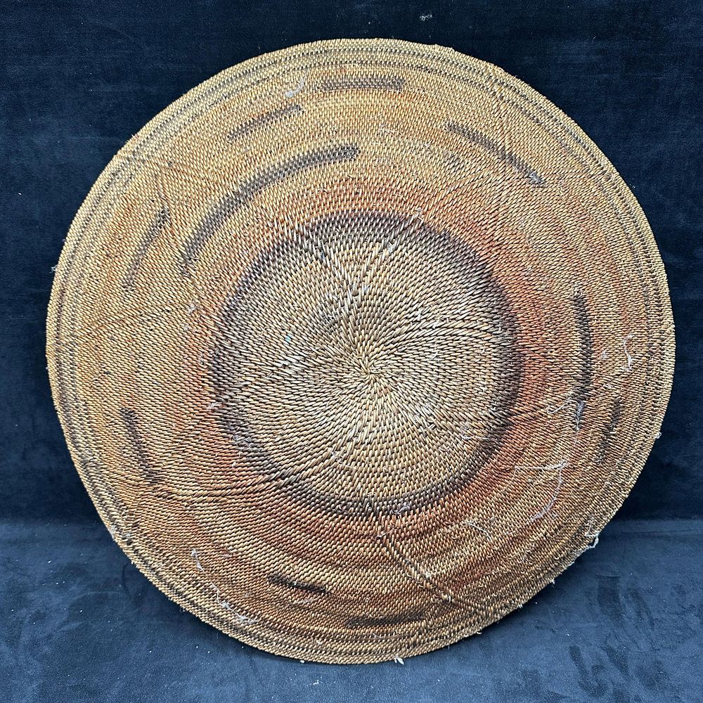 Lot 272: Mid 20th Century Lozi Zambia Woven Gathering Basket Large