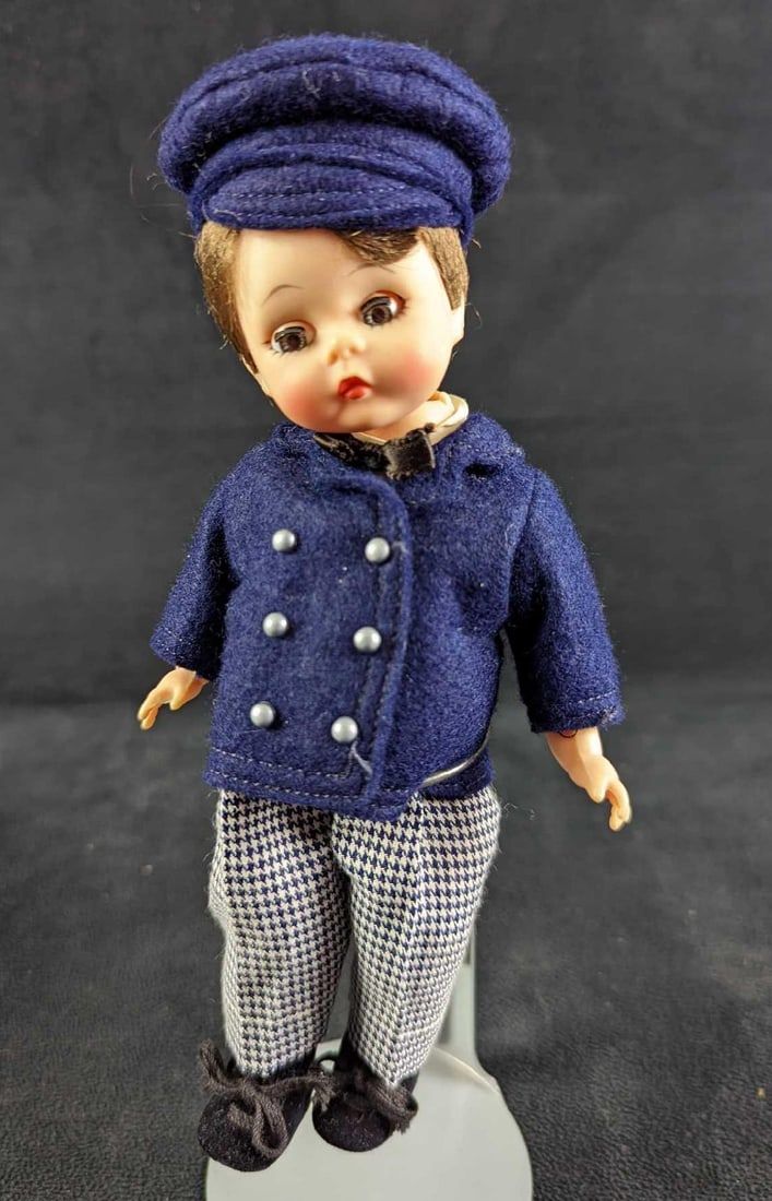 Lot 302: Vintage Madame Alexander Little Women Laurie Doll