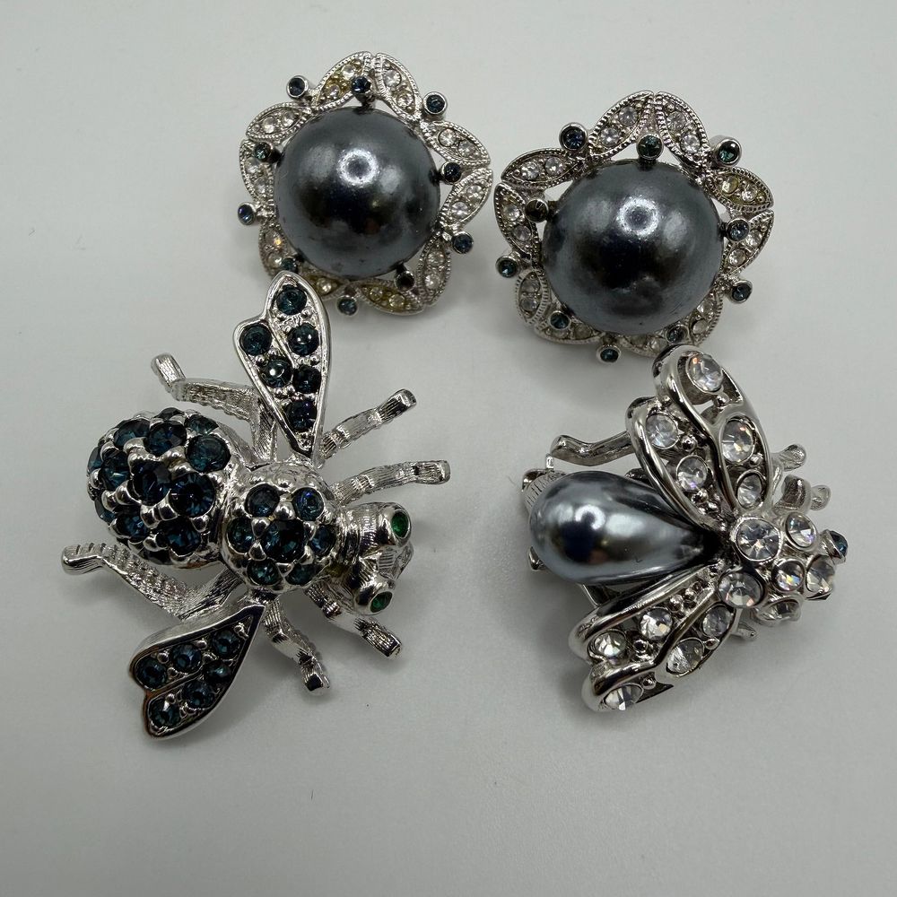 Lot 319: Joan Rivers Faux Pearl Blue Crystal Earrings and Bee Brooches HH22