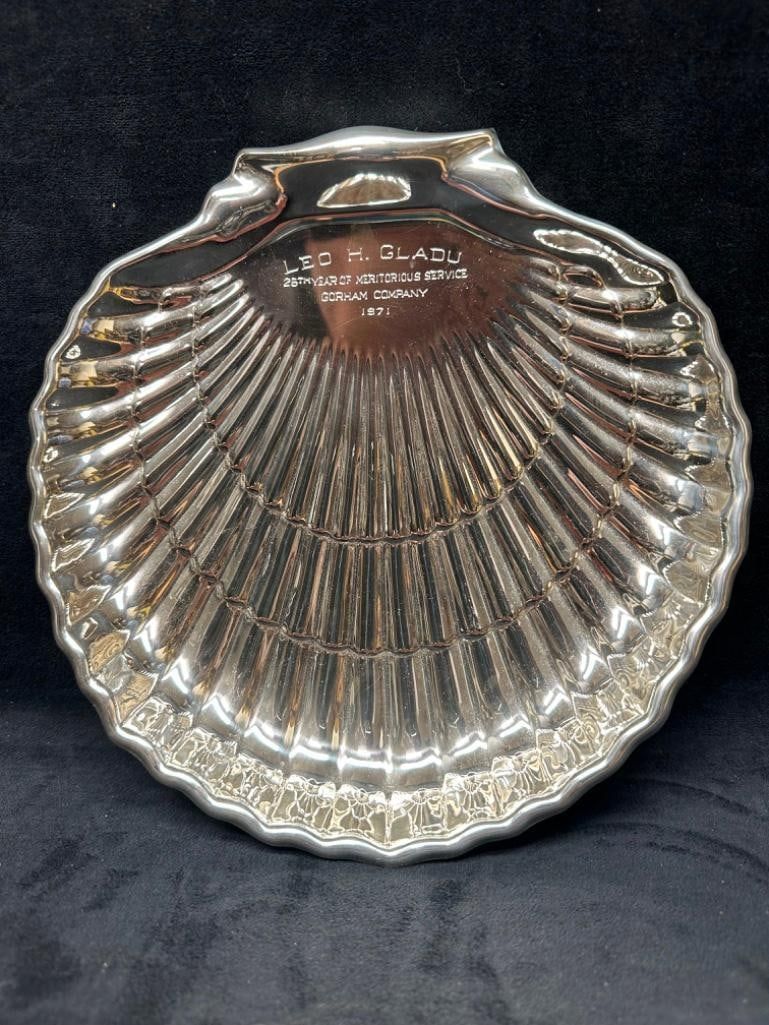 Lot 324: Gorham 40617 Sterling Shell Dish - Engraved Award