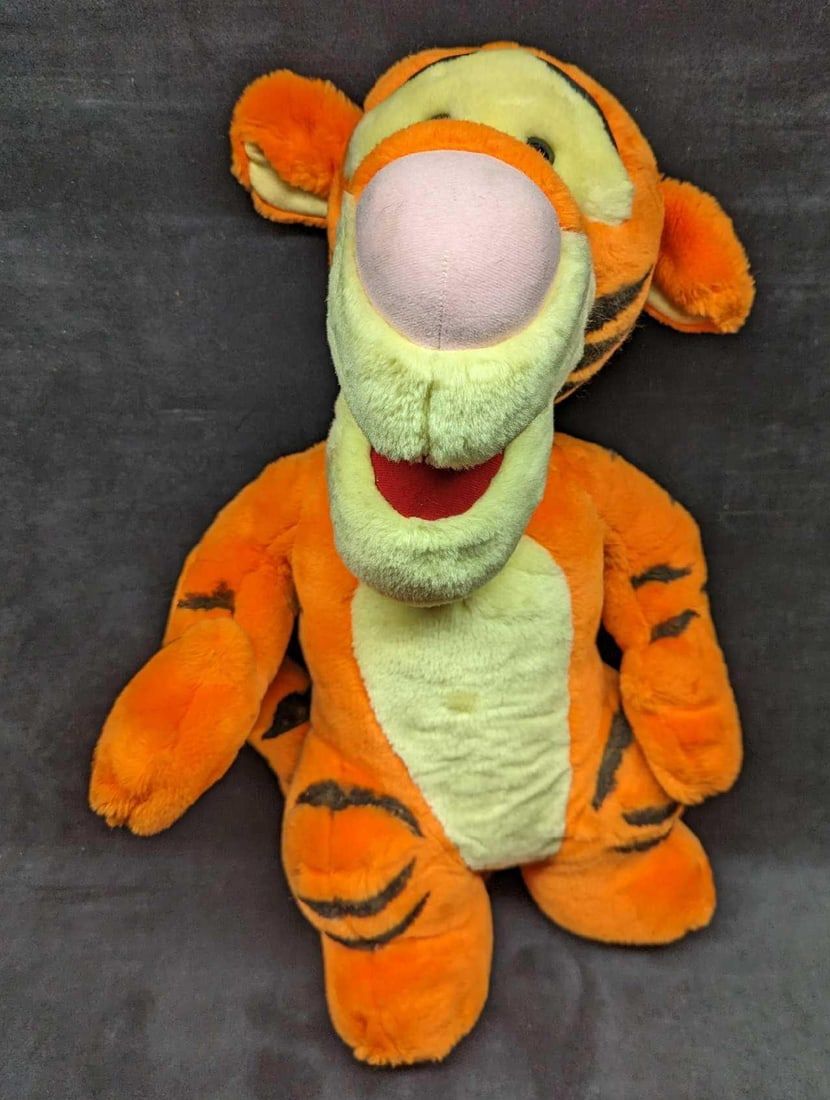 Lot 467: 90's Winnie the Pooh Tigger Jumbo Plush