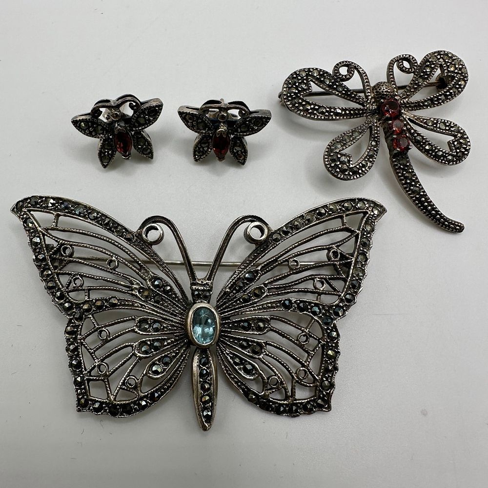 Lot 200: Butterfly Dragonfly Sterling 925 Brooch Jewelry Set