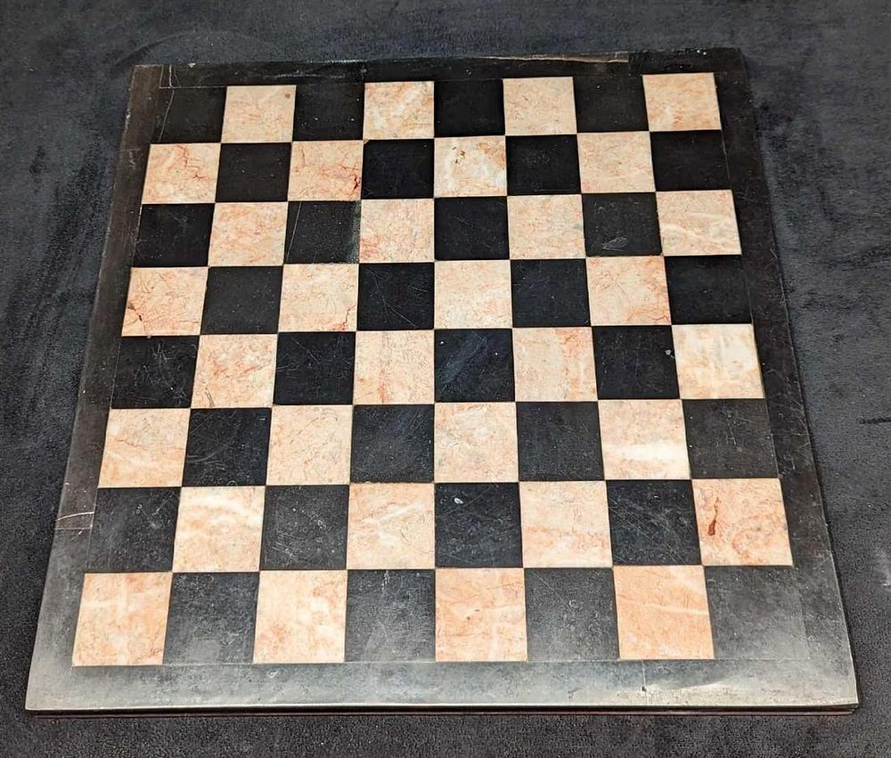 Lot 256: Vintage Heavy Marble Chess Board Game Board
