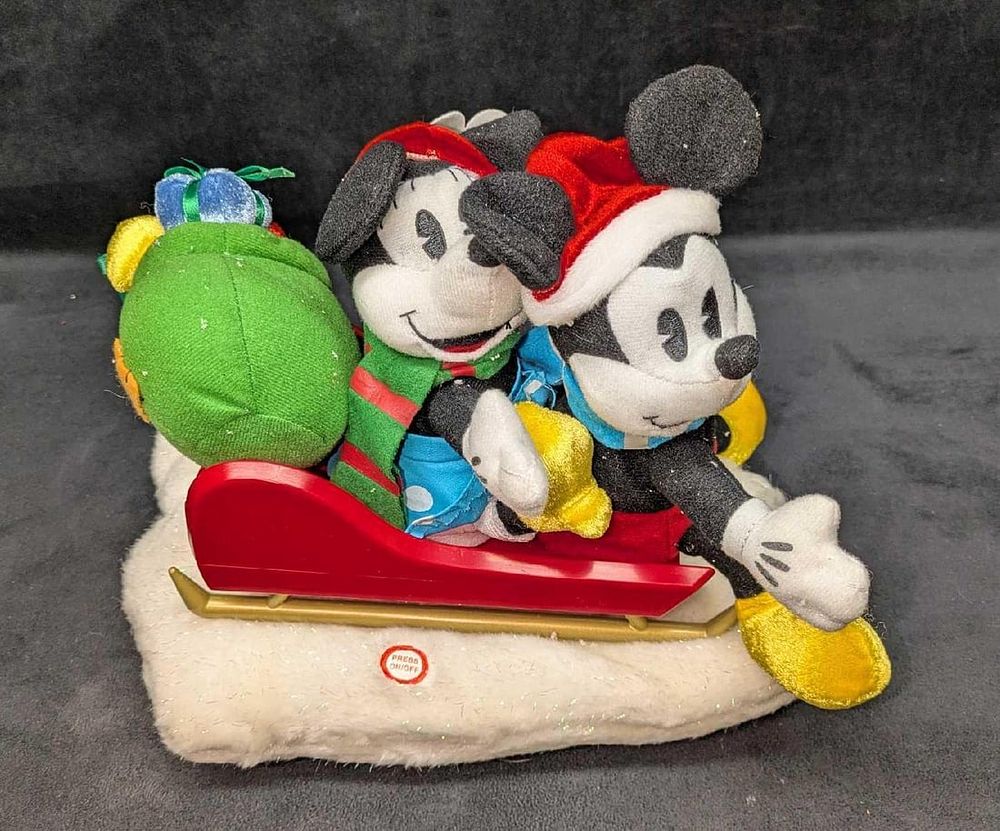 Lot 338: Gemmy Disney Mickey And Minnie Mouse Christmas Animated Musical Plush