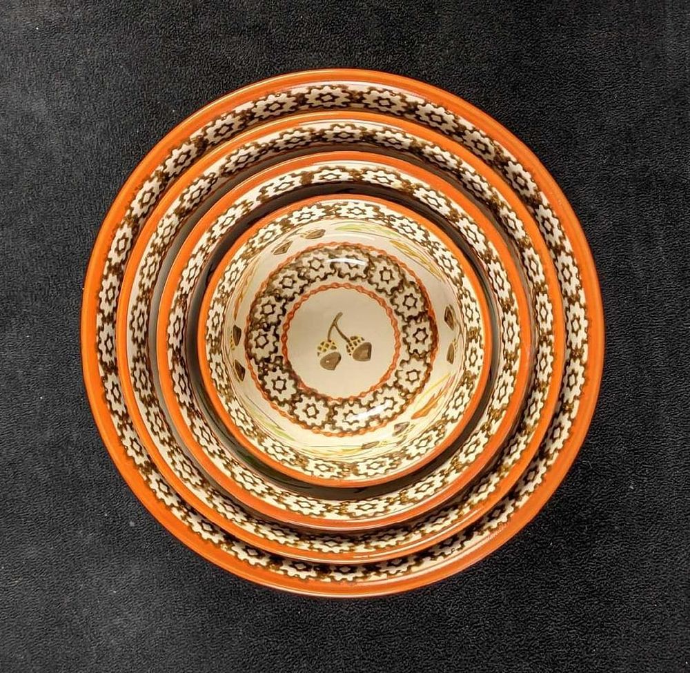 Lot 187: Temptations Hand Painted Bowl Set Of 4