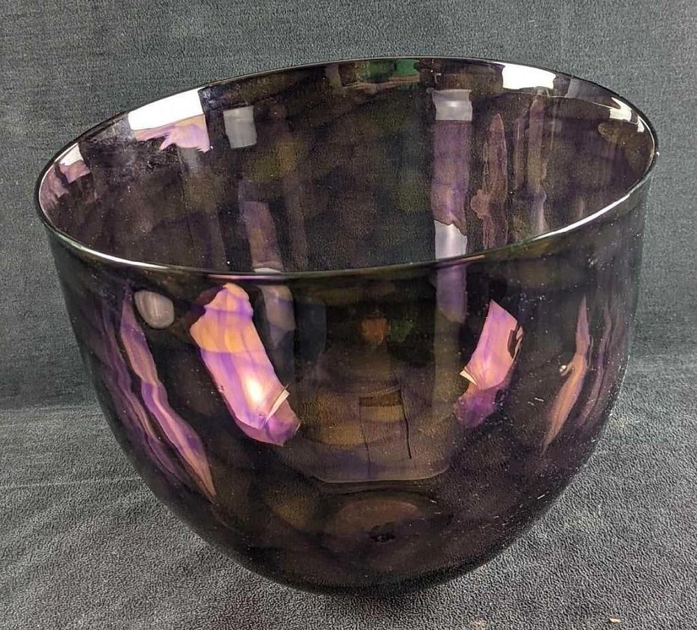 Lot 222: Hand Blown Glass Bowl by HokansonDix Glass Fine Art