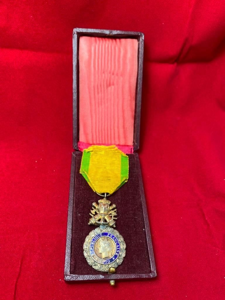 Lot 262: Médaille Militaire 3rd Republic