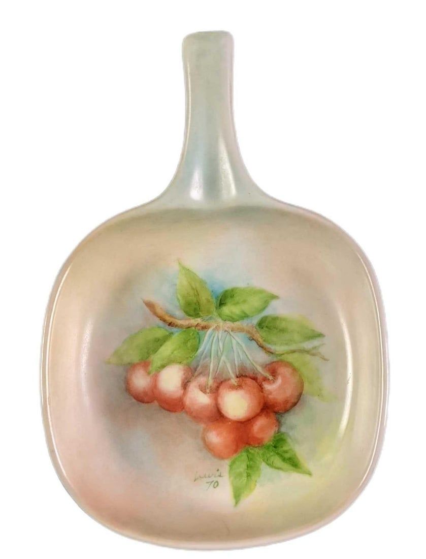 Lot 347: Vintage Holly Berry Ceramic Trinket Or Ring Holder