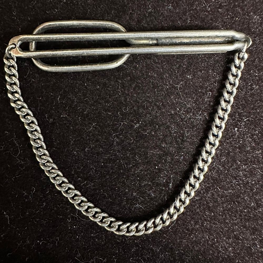 Lot 384: Swank Sterling Silver Vintage Tie Clip with Chain