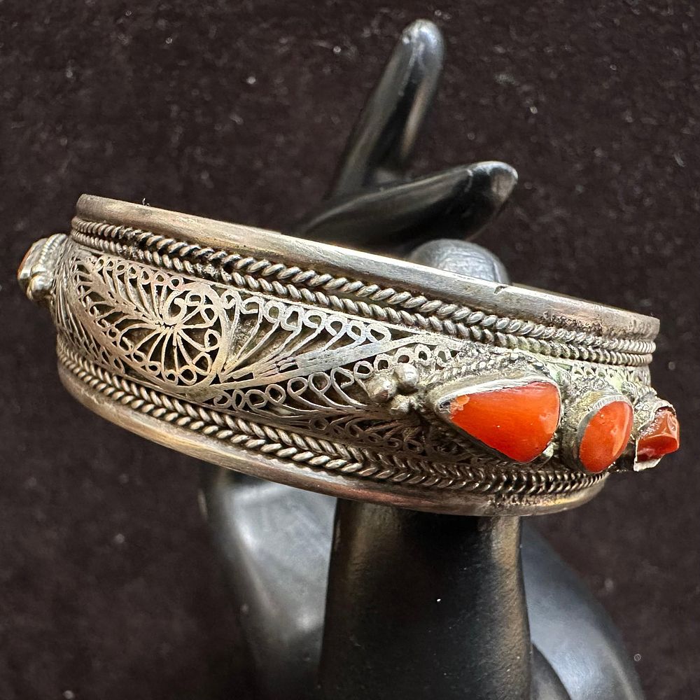 Lot 391: Coral Intricate Ornate Silverwork Cuff Bangle Silver Bracelet