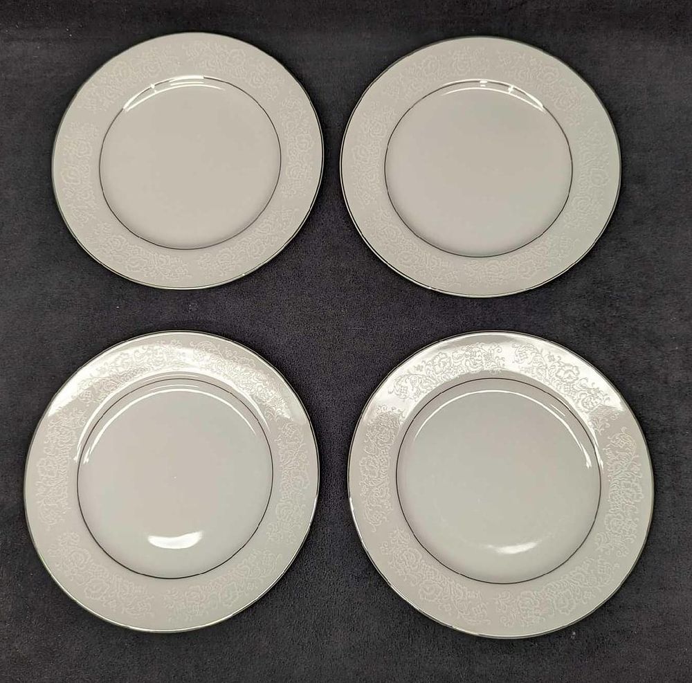 Lot 426: 4 Retired International Fine China Juliet Salad Plates B