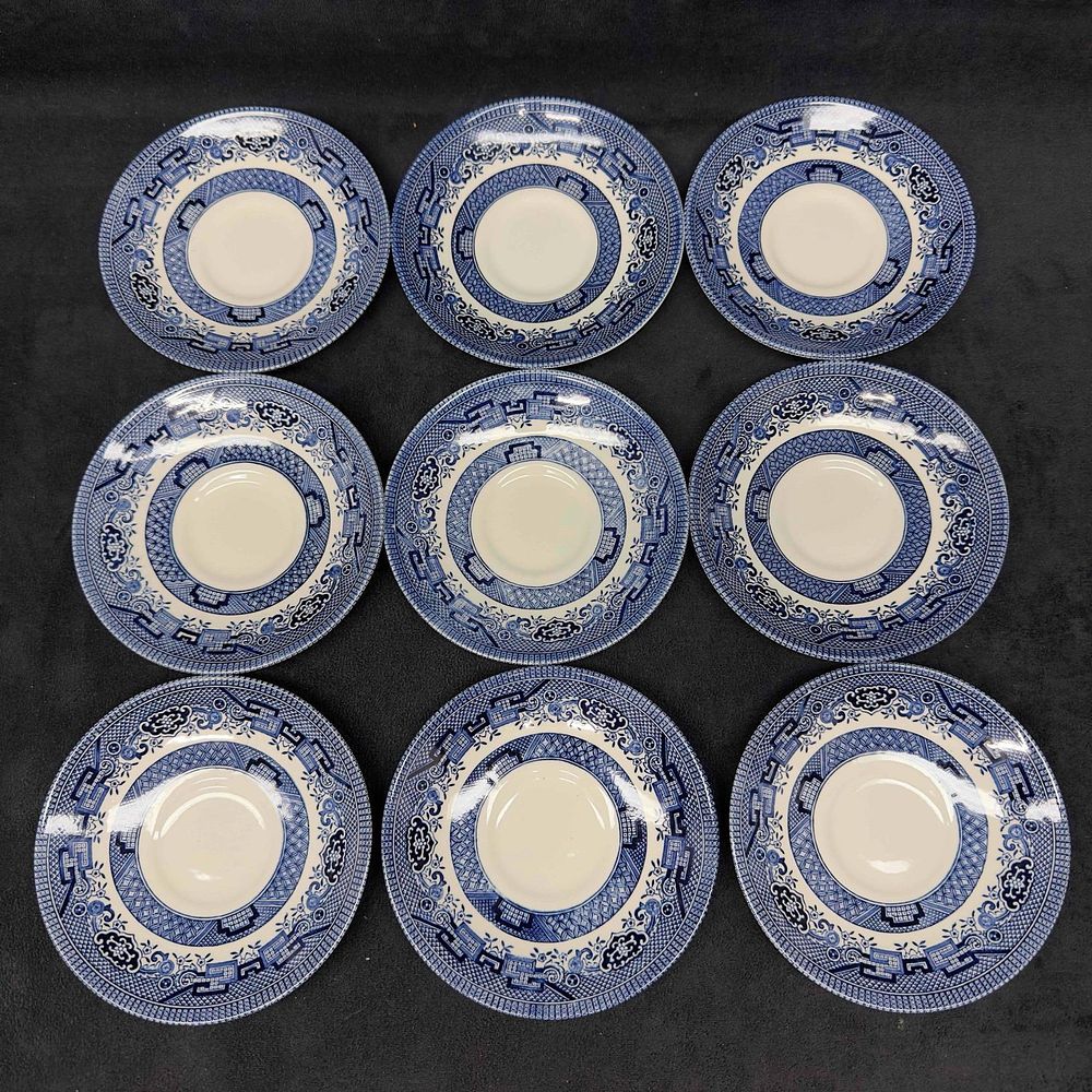 Lot 441: Fine English Tableware Churchill Blue Plate Set Staffordshire England Lot of Nine