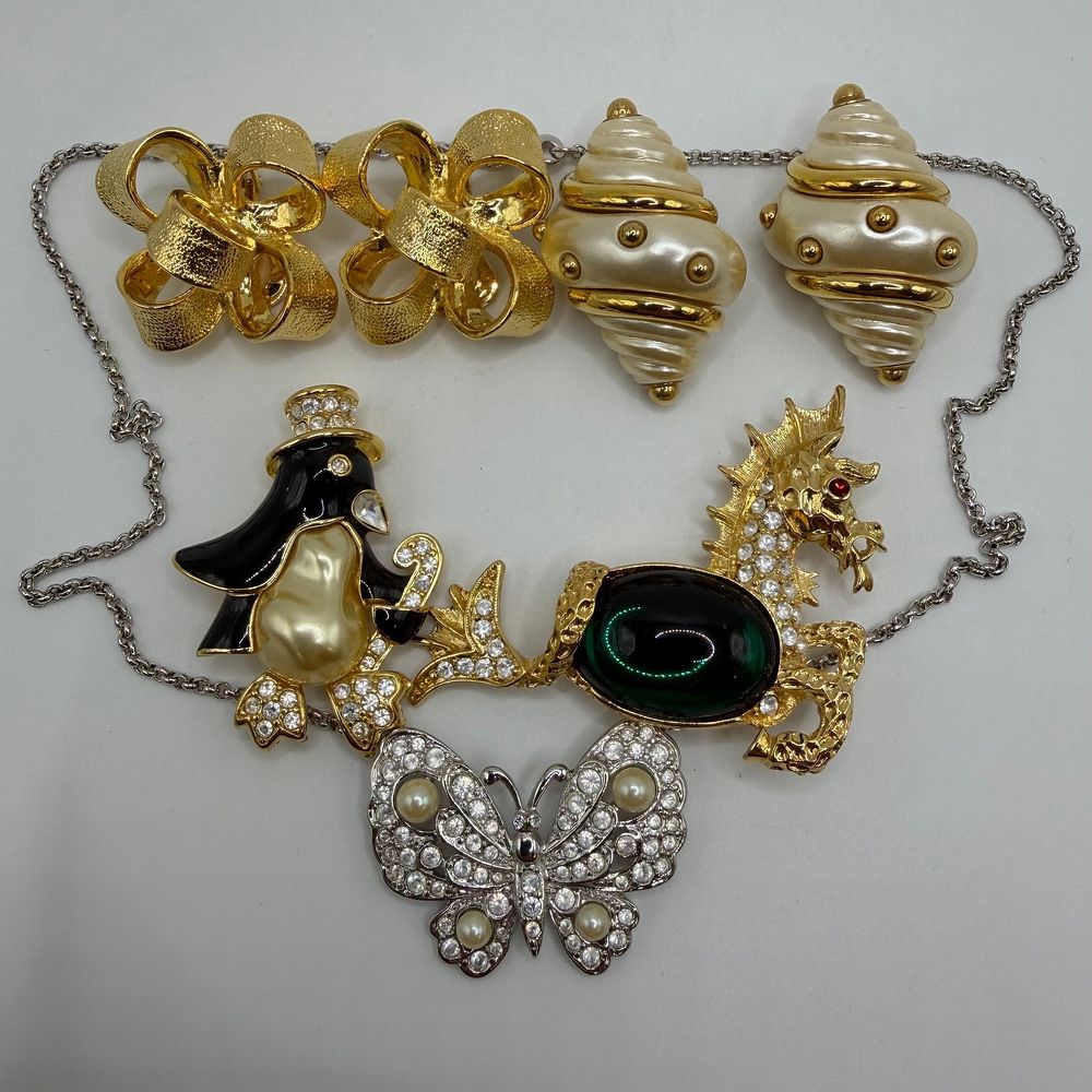 Lot 177: Kenneth Jay Lane Penguin Sea Horse Sea Shell Clip Earrings Butterfly Necklace KJL Set