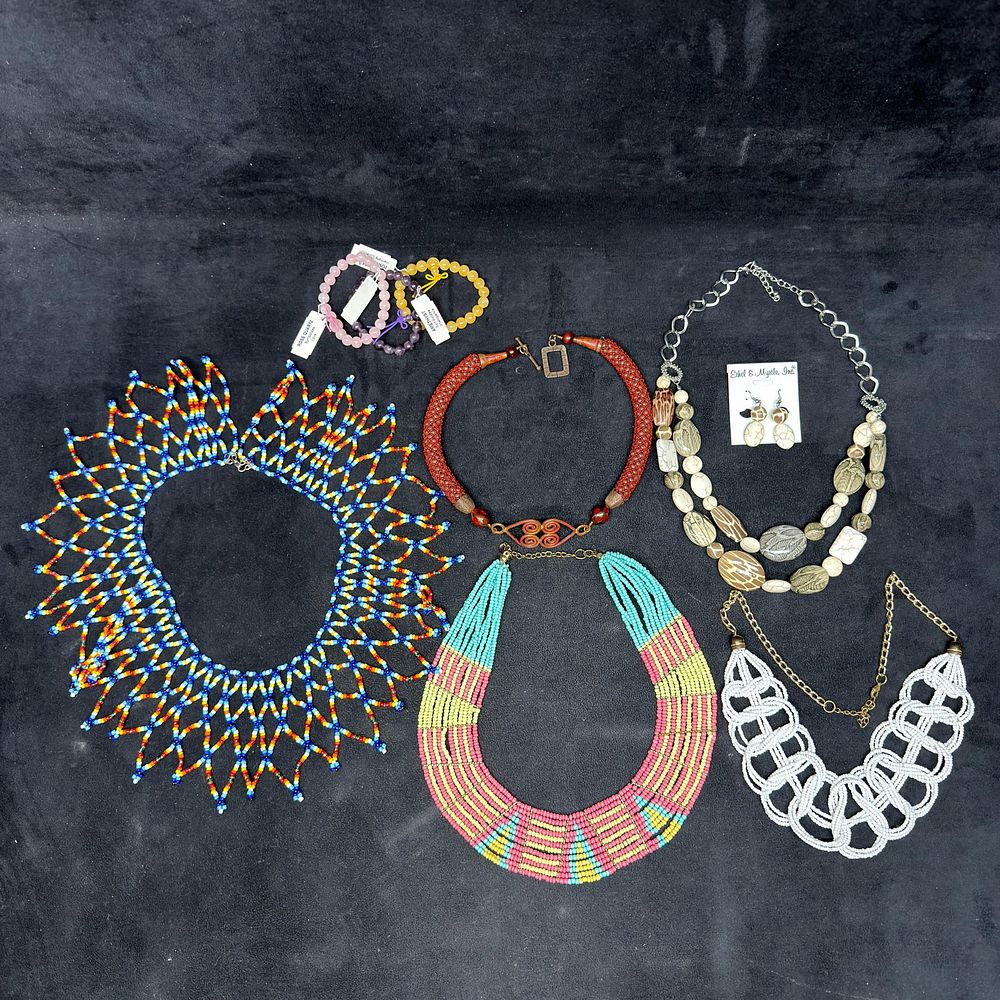 Lot 193: Collection of Artisan Beaded Necklaces Stone Jewelry and Fashion Accessories