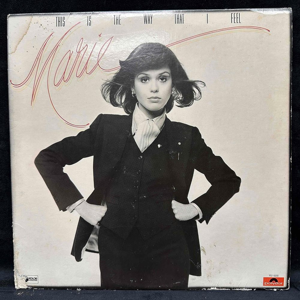 Lot 232: Marie Osmond This Is The Way That I Feel Donny and Osmond Family Signed Vinyl Record Autograph