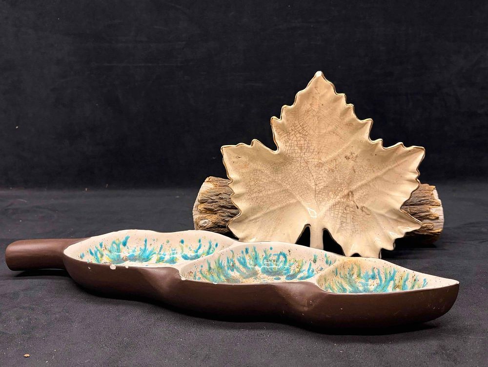 Lot 317: 2pc Fall Themed Ceramic Trinket Trays