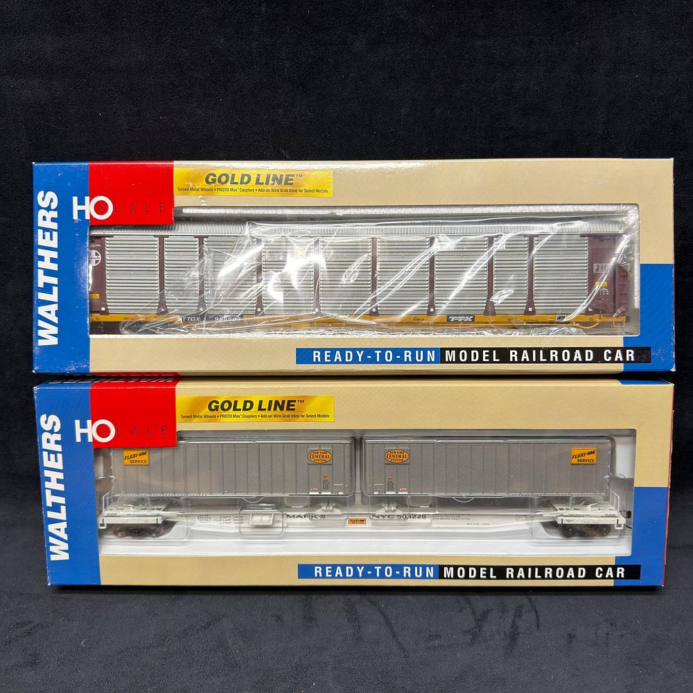 Lot 363: Pair of Walthers Gold Line HO Scale Railroad Cars