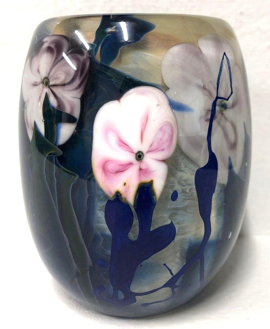 Lot 439: Vintage 1978 - Josh Simpson Art Glass Paperweight Vase - Signed & Dated