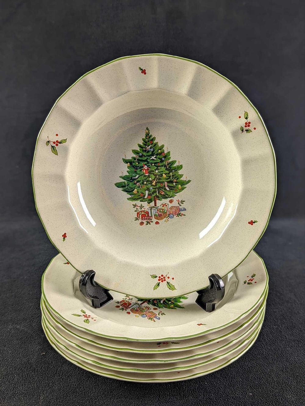 Lot 170: 6 Retired Nova Studios Holiday Season Bowls