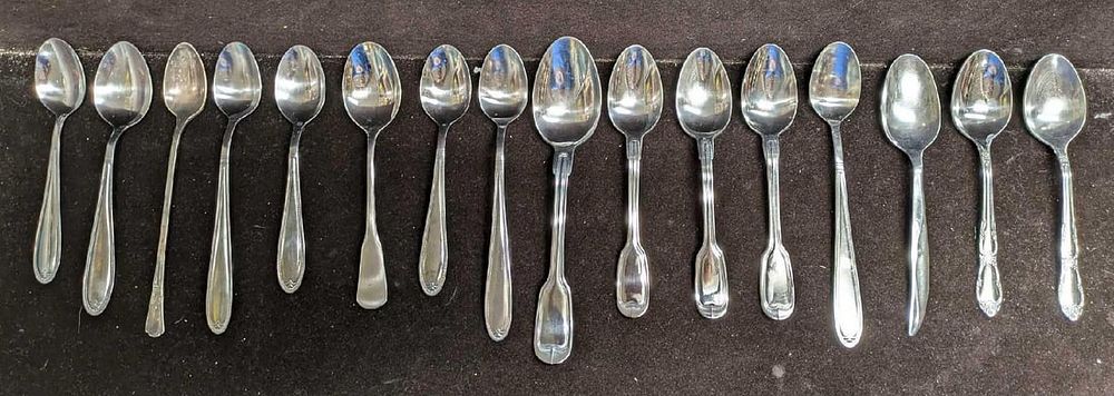 Lot 194: 16 Vintage Assorted Stainless Steel And Silverplate Spoons