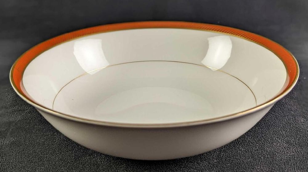 Lot 227: Retired Bordure Rouge By Fitz & Floyd 9" Round Vegetable Bowl