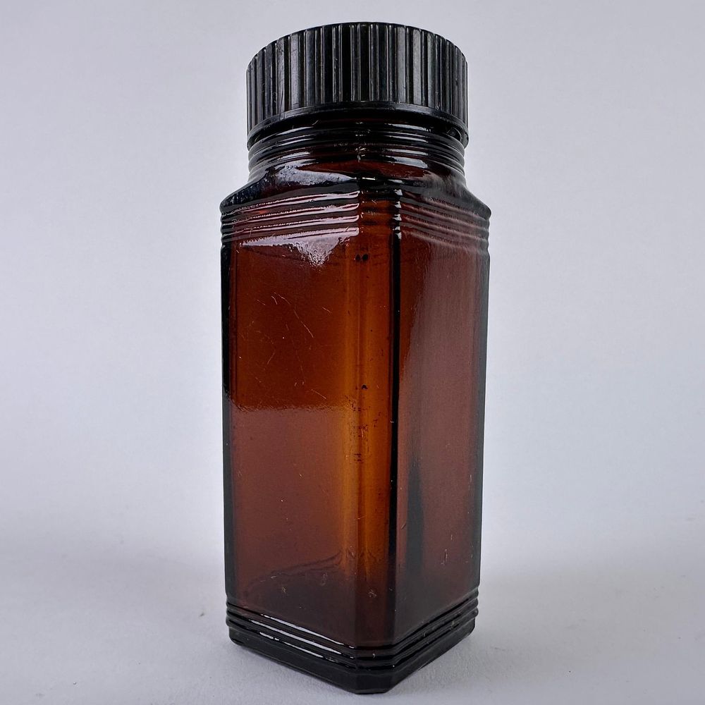 Lot 238: Abbott Lab Medicine Bottle Brown Glass Made in USA Vintage Tablet Jar