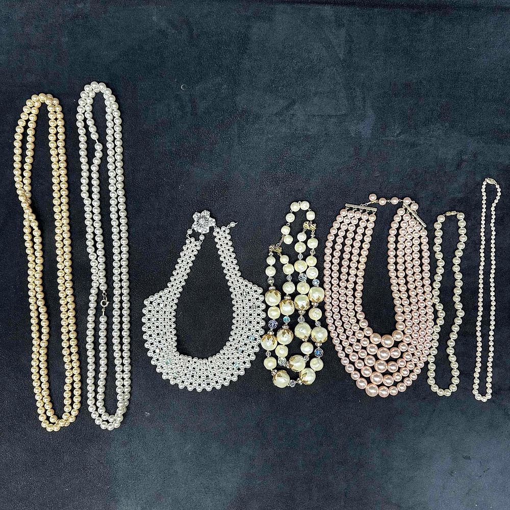 Lot 311: Faux Pearl Costume Jewelry Necklace Set of Seven 7 Necklaces