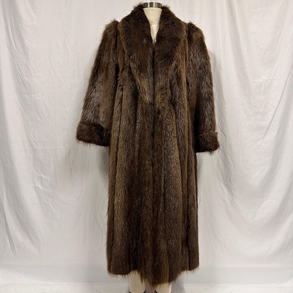 Lot 316: Fisher Fur Coat Full Length FC5E
