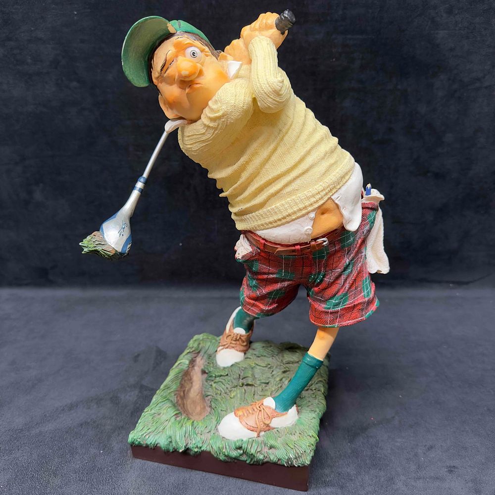 Lot 365: Guillermo Forchino The Golfer Medium Sculpture Figurine Statue Comical Art Figure R119