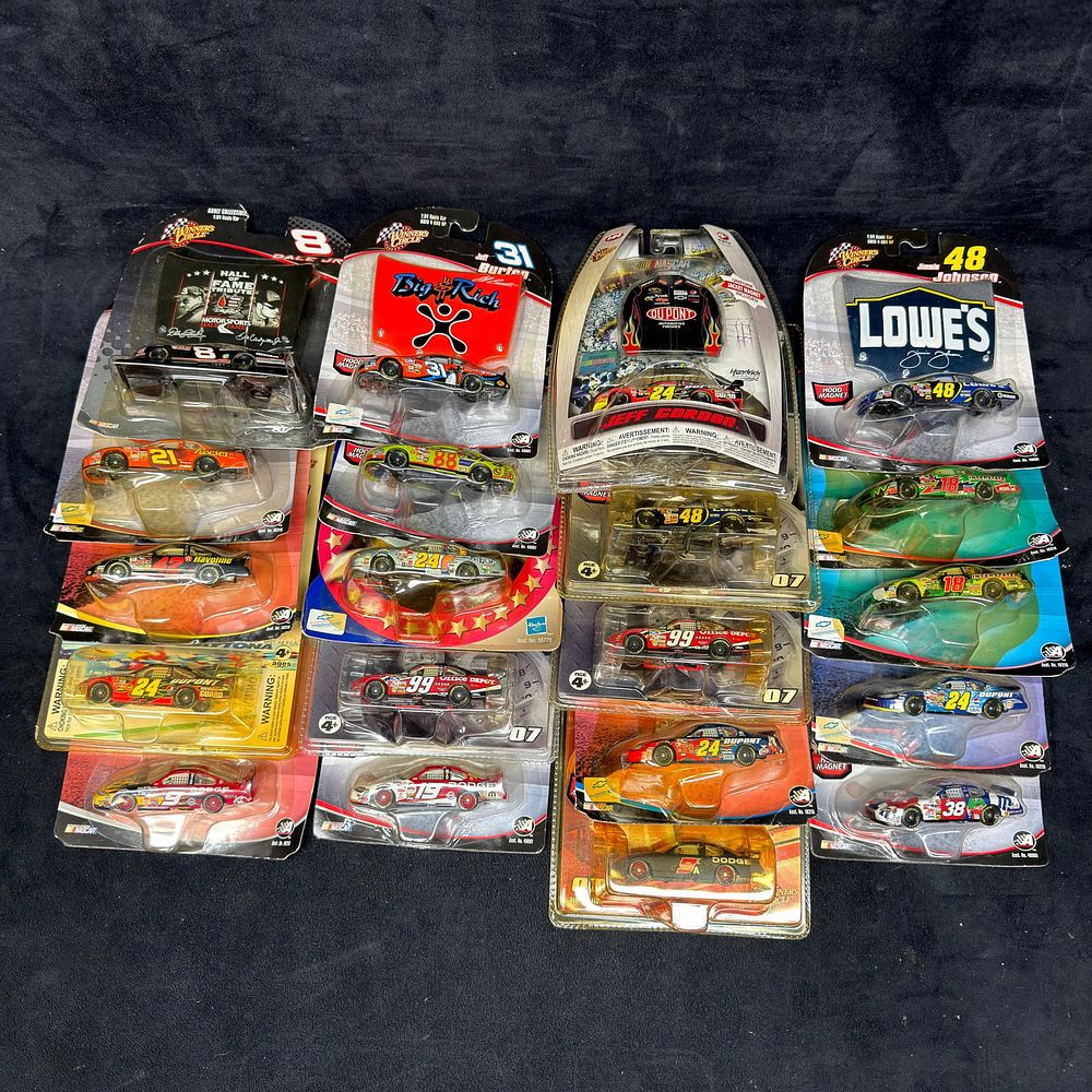 Lot 415: Assorted NASCAR Winners Circle Die-Cast Car Collection Hood Magnet Series 20 Pcs