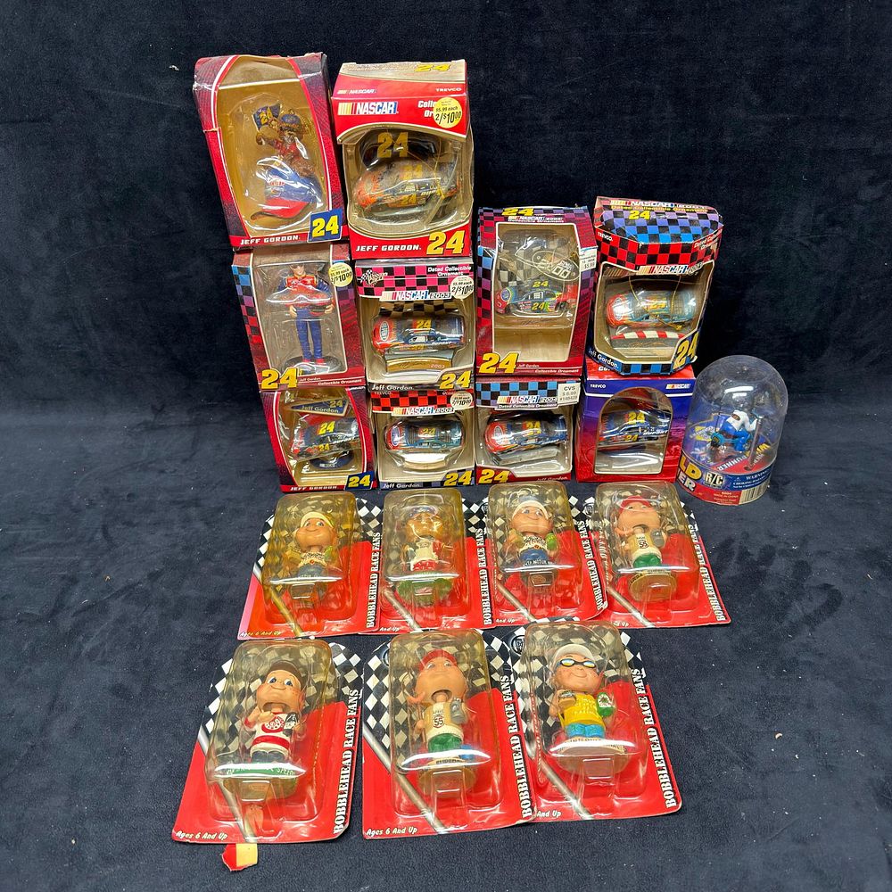 Lot 417: NASCAR Ornaments and Bobblehead Race Fans Collection Lot of 18