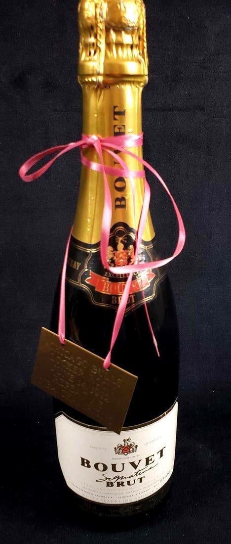 Lot 444: Bouvet Signature Brut Chicago Bulls Locker Room June 14 1992 Repeat as NBA Champions Sealed Bottle