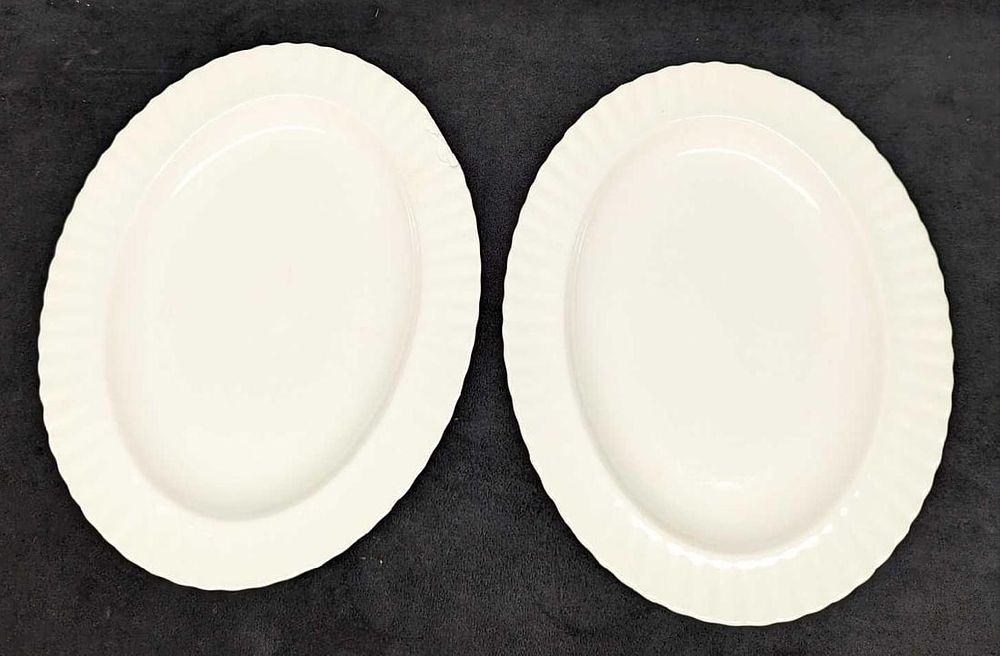 Lot 483: 2 Fine China 13" Oval Serving Platters