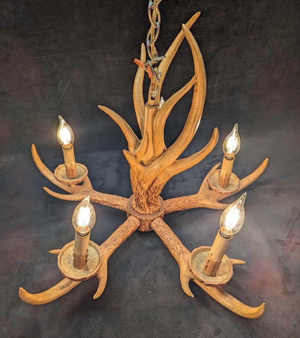 Lot 417: Ceiling Light Deer Antlers Resin 5 Light Chandelier