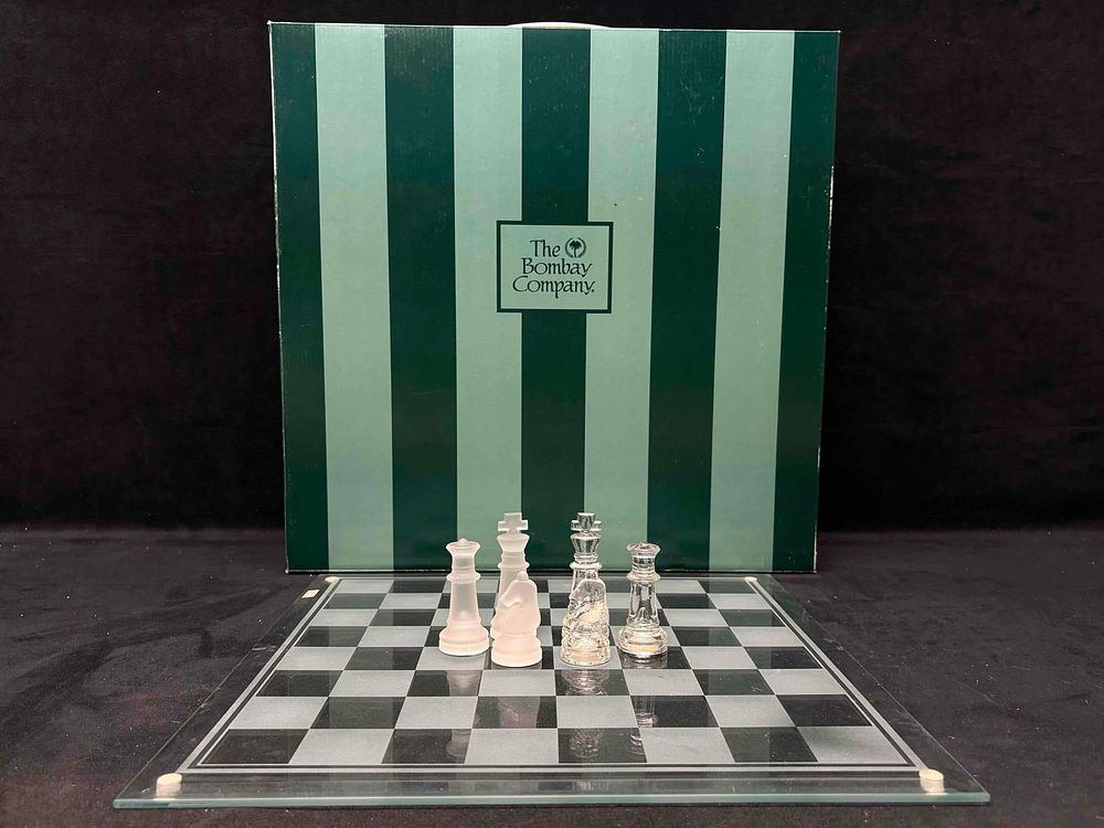 Lot 178: The Bombay Company Glass Chess Set - 2020729