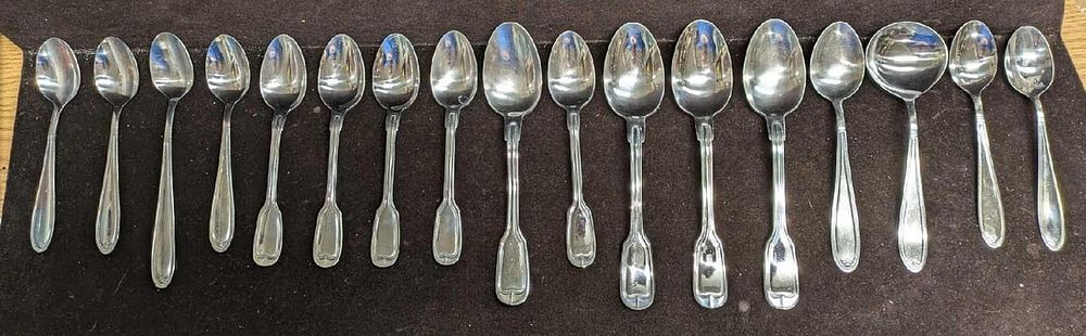 Lot 212: 17 Vintage Assorted Cambridge & Gibson Spoons Lot
