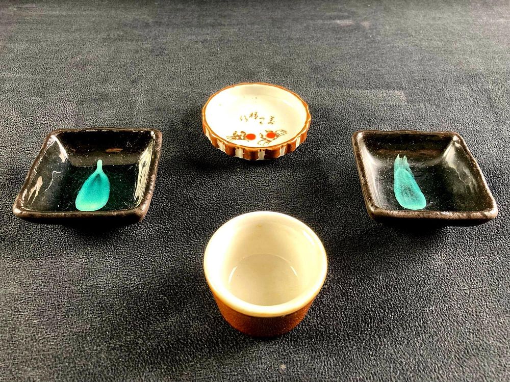 Lot 232: (1) Small Japanese Set of Dining China