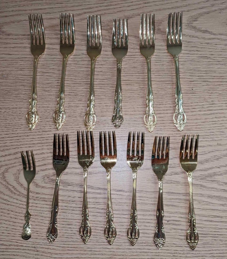Lot 356: 13 Vintage Gold Plated Seafood Forks