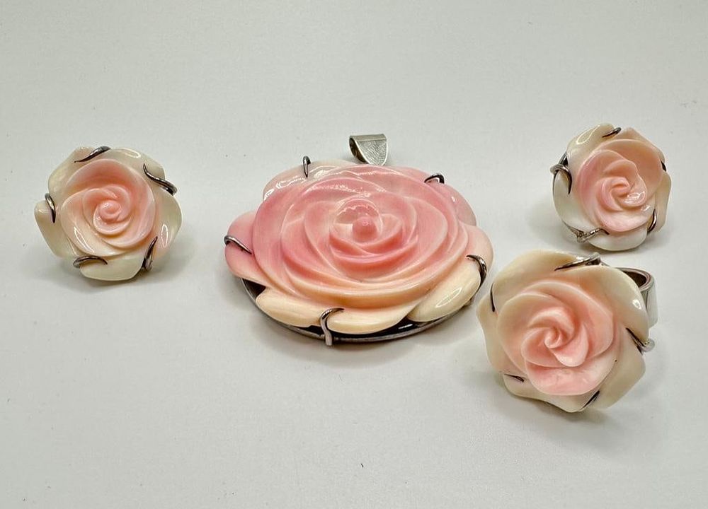 Lot 422: Carved Shell Sterling Ring, Pendant, Earring Set
