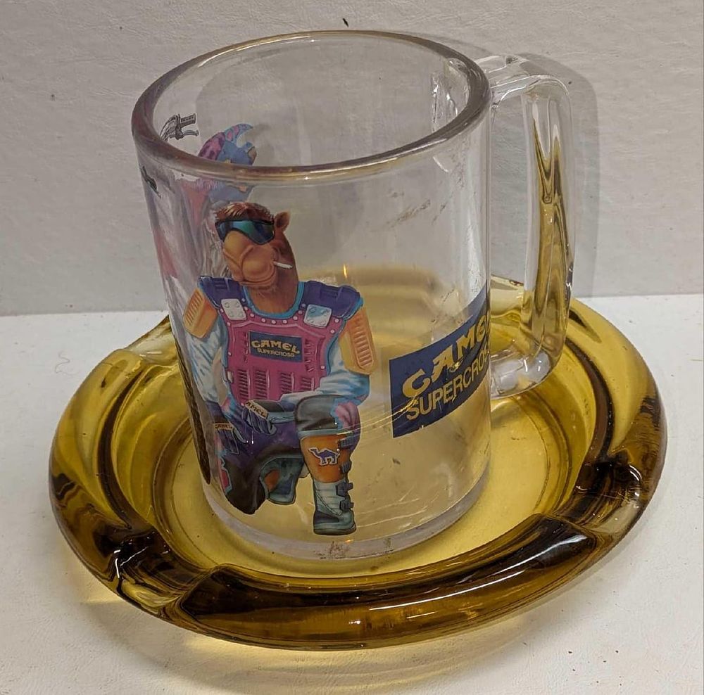 Lot 438: Plastic Camel Supercross Mug & Cigar Ashtray