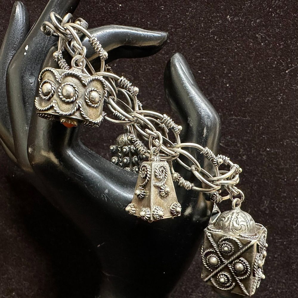 Lot 482: 800 Silver Gemstones Ornate Fob Charms Bracelet R11