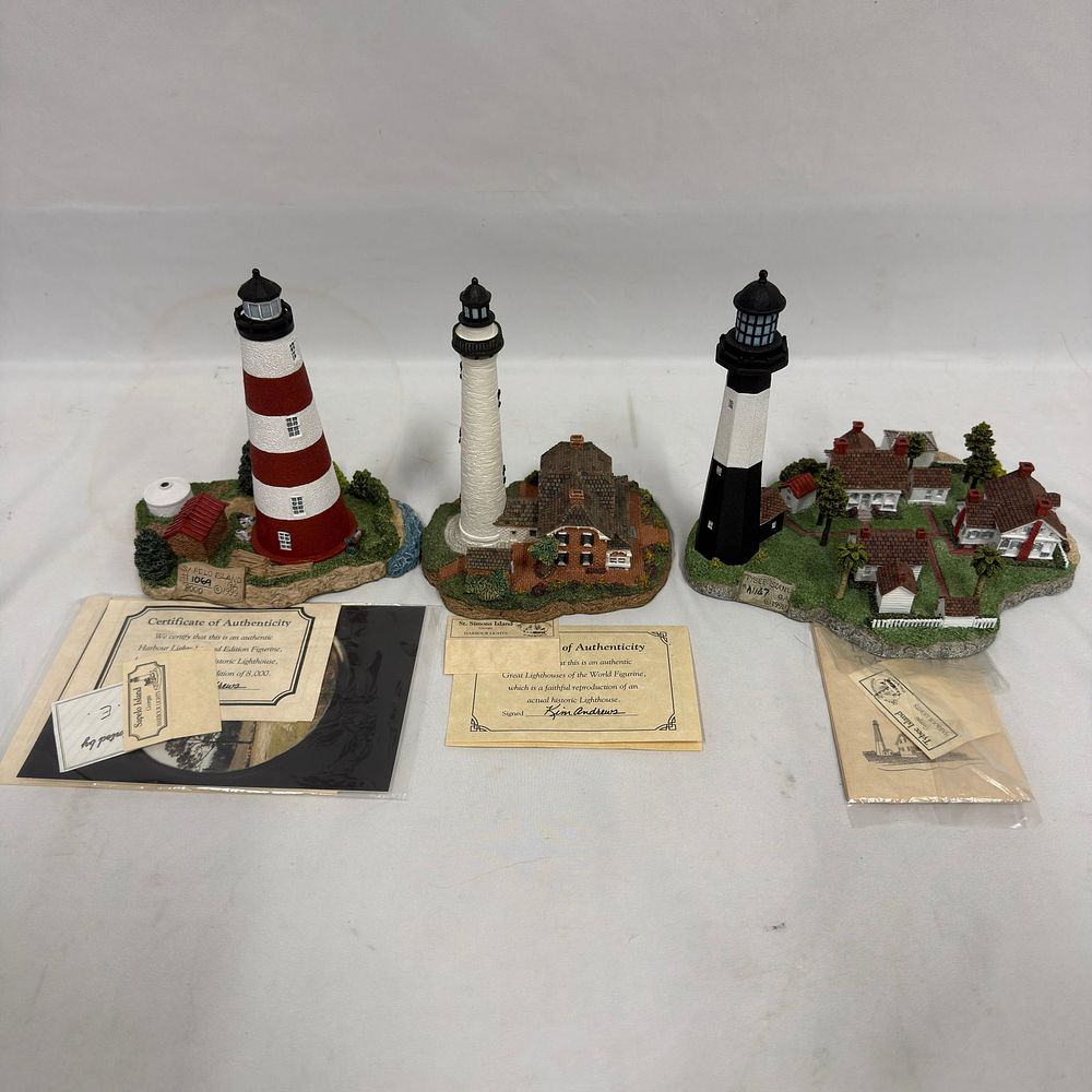 Lot 369: Set of Three Harbour Lights Georgia Lighthouse Landmark Figurines Sapelo Island