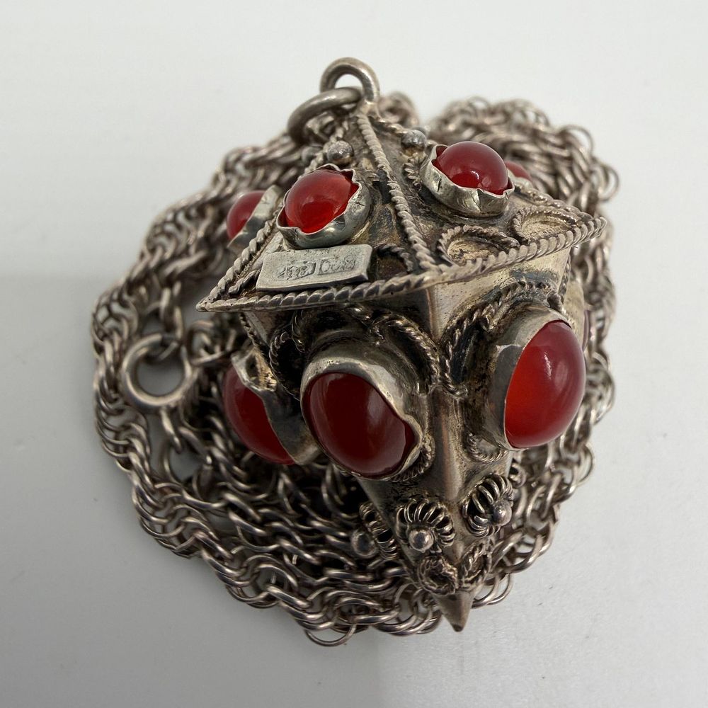 Lot 420: Etruscan Revival Style Pyramid Shaped Pendant 800 Silver Necklace