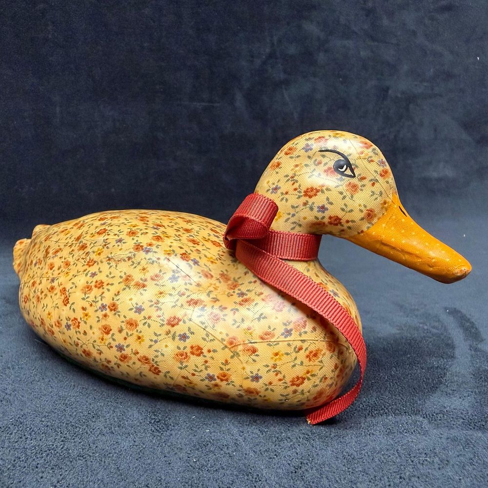 Lot 430: Decorative Floral Pattern Duck Decoy Figurine Decoupage Papier Mache