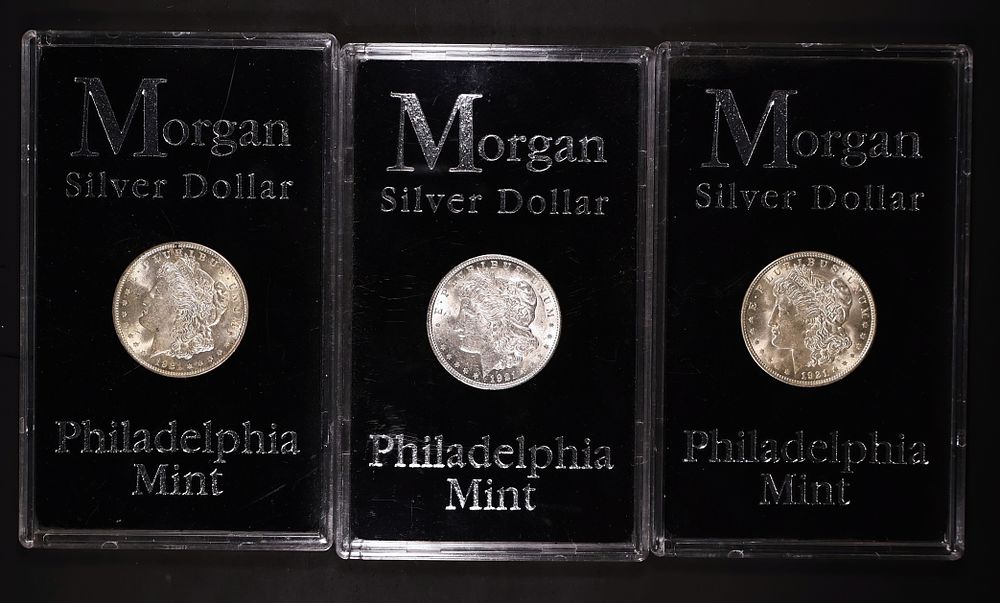 1921 Morgan Silver Dollar 3pc BU Lot. Nice presentation cases. Bid is for all 3. OVERSIZED.