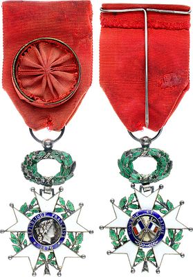 Франция. Знак ордена "Почетного легиона". IV офицерского класса (степени) (розетка на ленте) 